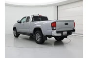 $35998 : Toyota Tacoma 2019 4x4 SR5 V thumbnail