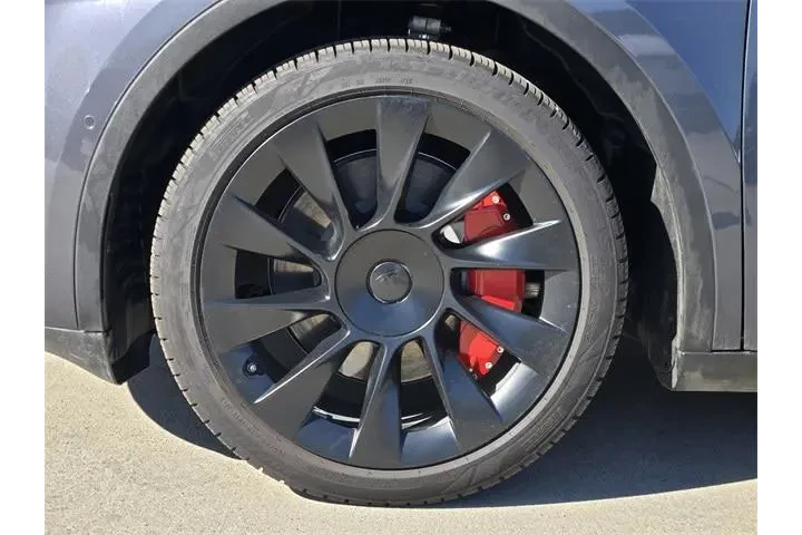 $29324 : Tesla Model Y 2022 AWD Long image 10