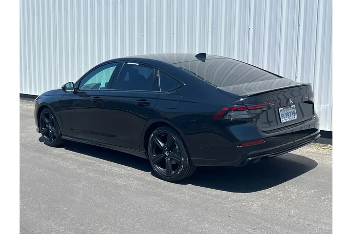 $32994 : Honda Accord Hybrid 2024 Spo image 4