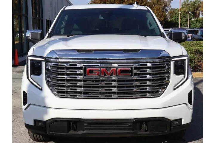 $39990 : GMC Sierra 1500 2025 4x2 SLT image 9