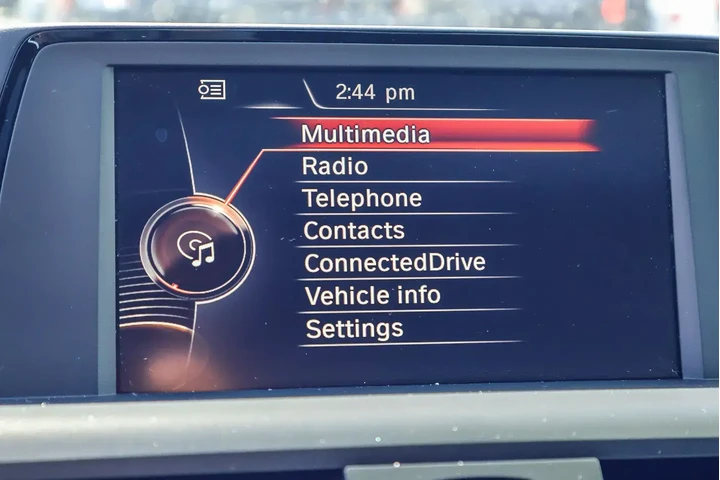 $24000 : BMW 2 Series 2016 AWD M235i image 4