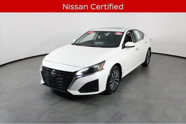 $21347 : Nissan Altima 2023 AWD 2.5 S image 2