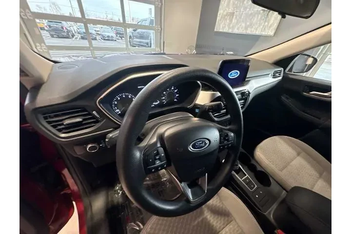 $15987 : Ford Escape 2020 SE 4dr SUV image 9