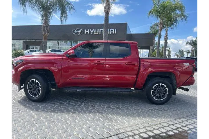 $35995 : Toyota Tacoma 2024 4x2 SR5 4 image 6
