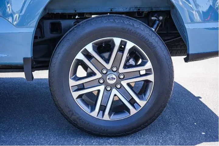 $39499 : Ford F-150 2023 4x4 Lariat 4 image 10