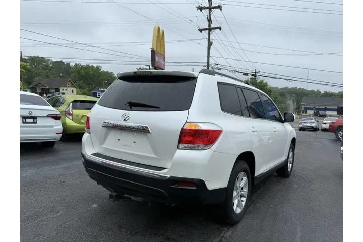 $9495 : 2012 Highlander image 5