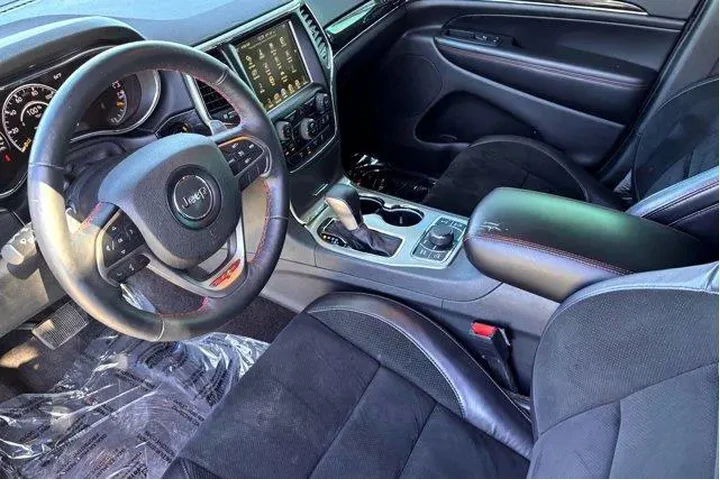 $18977 : Jeep Grand Cherokee 2017 4x4 image 7