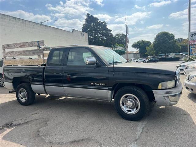 $4400 : 1995 Ram 2500 Laramie SLT image 9