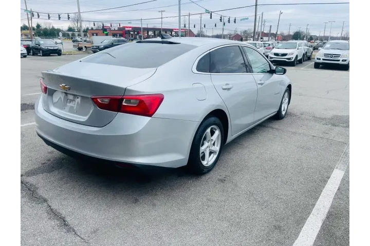 $6999 : 2017 Malibu LS image 8