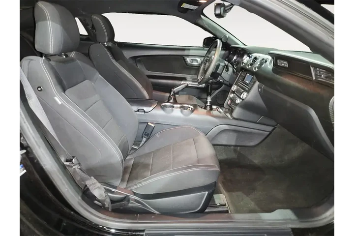 $14500 : Ford Mustang 2015 V6 2dr Fas image 3