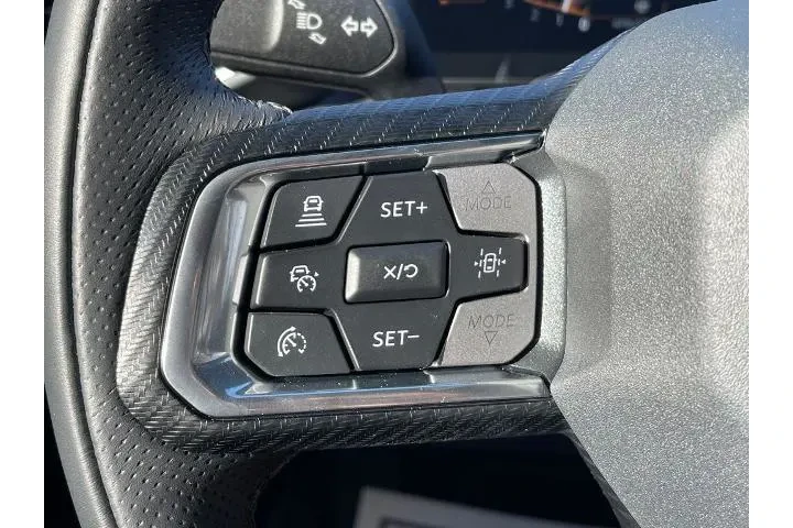 $34000 : Ford Mustang 2024 EcoBoost P image 8