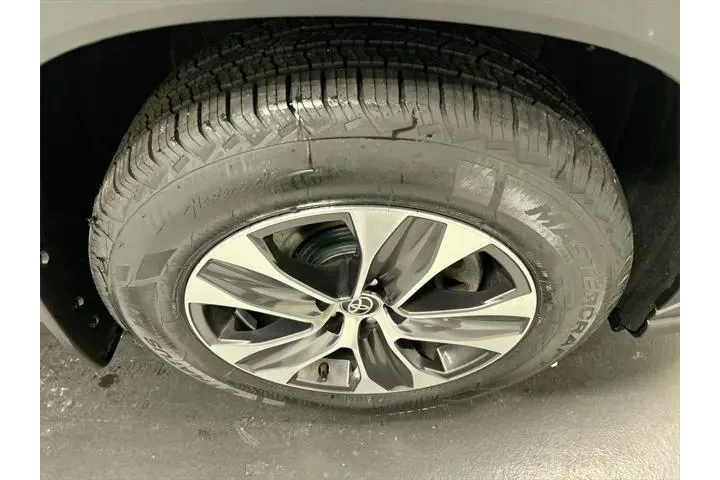 $35000 : Toyota Highlander 2023 AWD X image 8