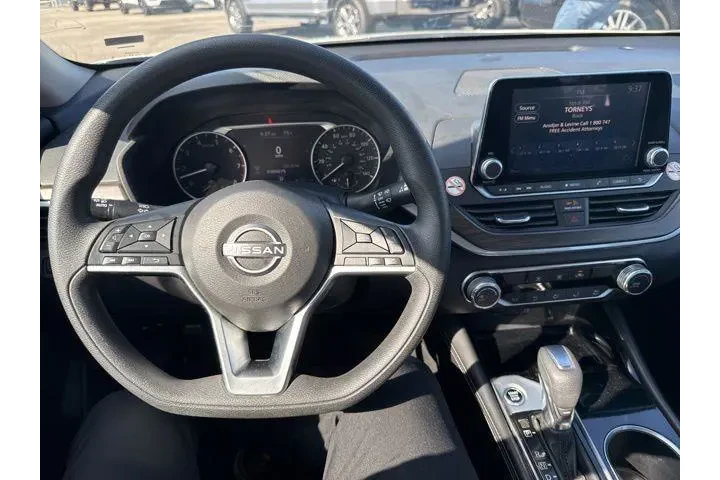 $18094 : Nissan Altima 2023 2.5 SV 4d image 7