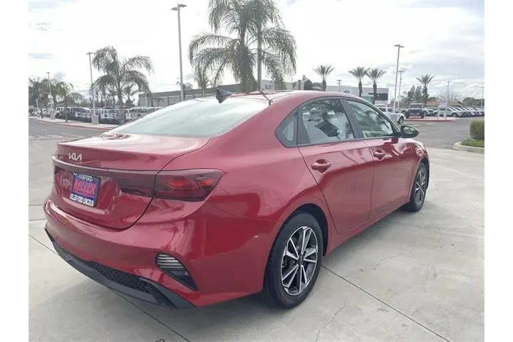 $17999 : Kia Forte 2023 LXS 4dr Sedan image 8