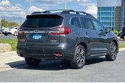 $33995 : Subaru Ascent 2023 AWD Limit thumbnail