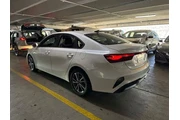 $18998 : Kia Forte 2023 LXS 4dr Sedan thumbnail