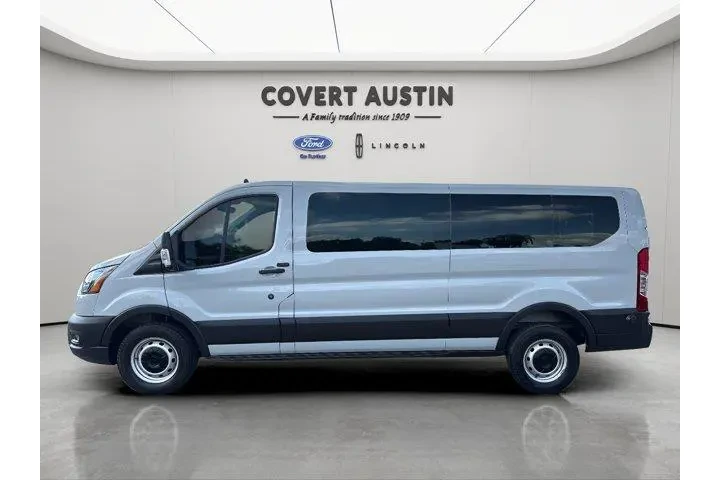 $25623 : Ford Transit 2023 250 3dr SW image 2