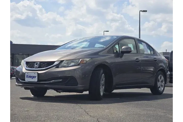 $10805 : Honda Civic 2013 LX 4dr Seda image 7