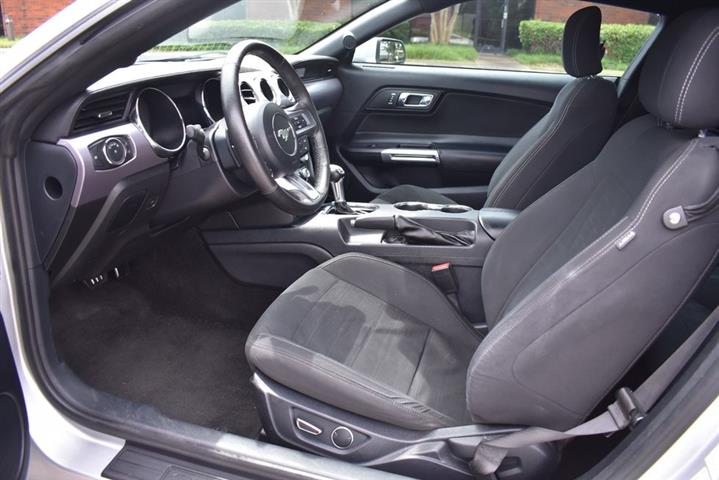 2015 Mustang GT image 3
