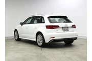 $15998 : Audi A3 Sportback e-tron 201 thumbnail