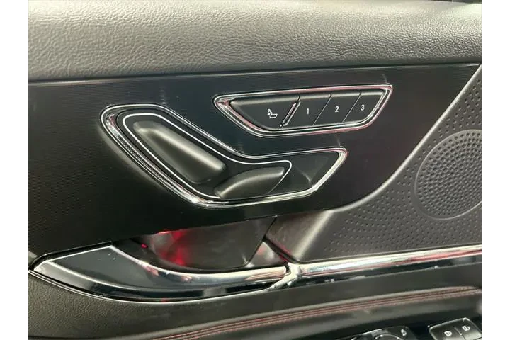 $37690 : Lincoln Corsair 2023 AWD Res image 10