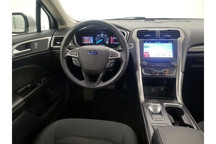 $12998 : Ford Fusion Hybrid 2017 SE 4 image 10