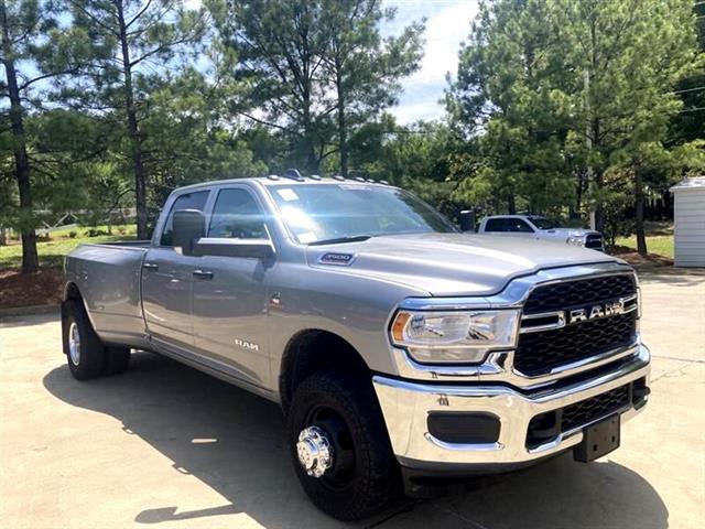 $52999 : 2022 RAM 3500 Tradesman Crew image 1