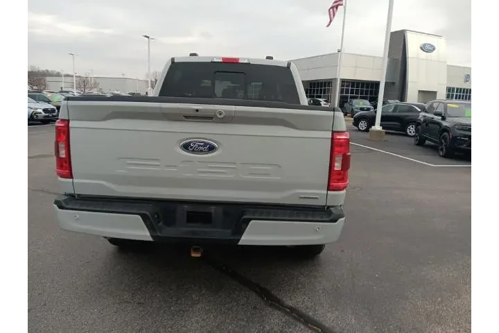 $40000 : Ford F-150 2023 4x4 XLT 4dr image 8