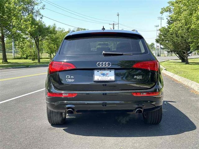 2013 Q5 Premium Plus image 7