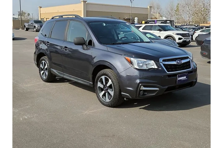 $13599 : Subaru Forester 2017 AWD 2.5 image 1