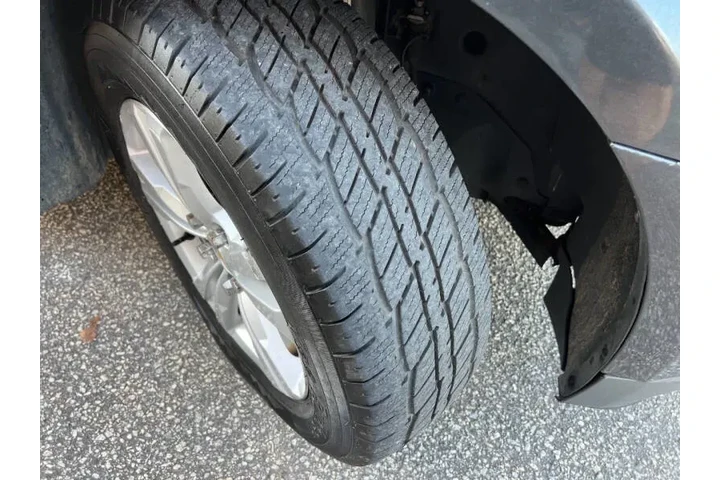 $8999 : 2017 Equinox LS image 3