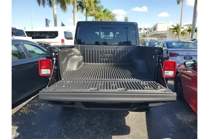 $39990 : Jeep Gladiator 2025 4x4 Spor image 8