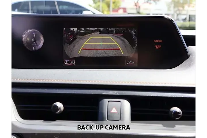 $22290 : Lexus UX 200 2019 4dr Crosso image 6