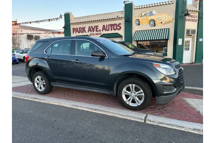 $7995 : 2017 Equinox LS image 3