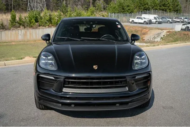 $39999 : Porsche Macan 2022 AWD 4dr S image 2