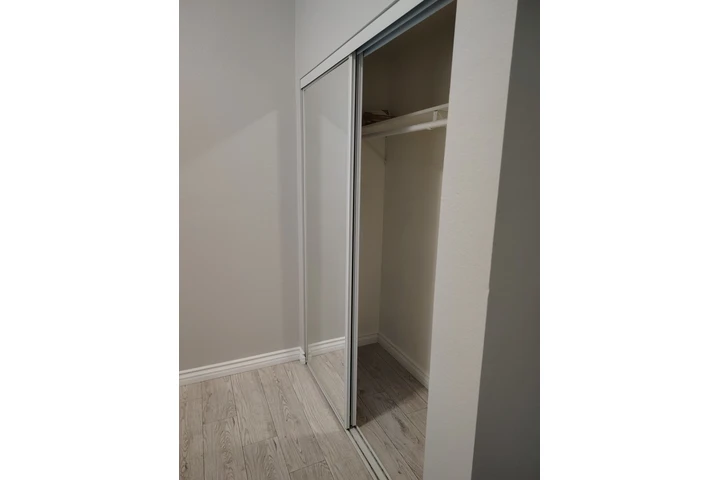 $750 : Renta de Cuartos image 5