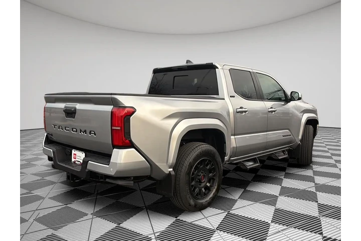 $45000 : Gold Certified2025 Tacoma Lim image 9