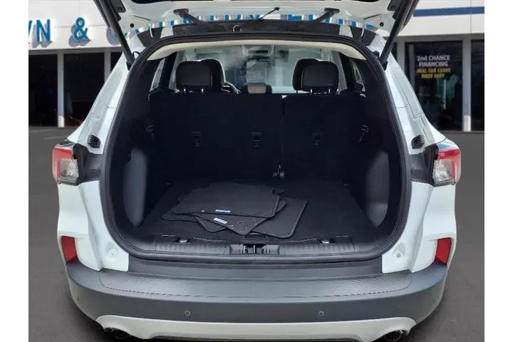 $16188 : Ford Escape 2022 AWD SEL 4dr image 9