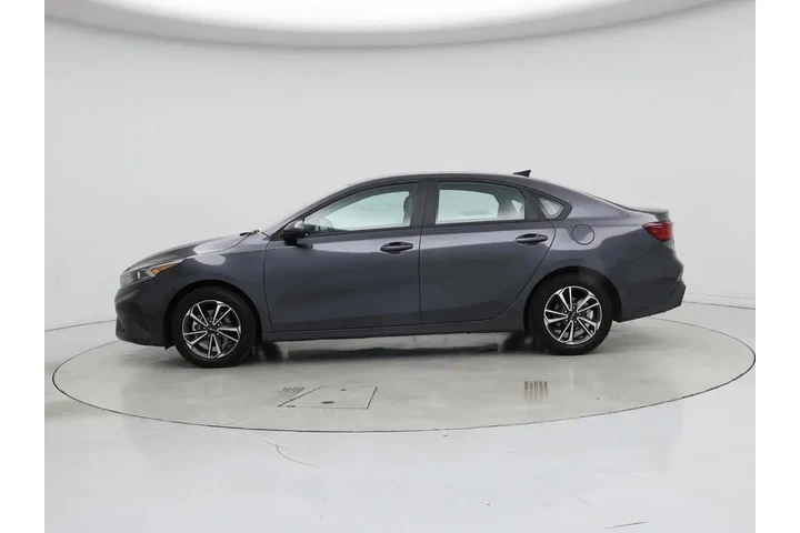 $20998 : Kia Forte 2023 LXS 4dr Sedan image 3