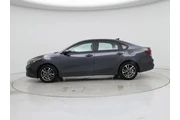 $20998 : Kia Forte 2023 LXS 4dr Sedan thumbnail