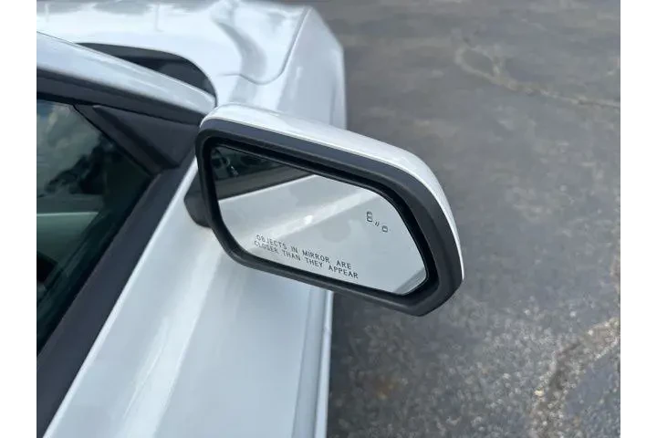 $22889 : Ford Mustang 2022 EcoBoost P image 8