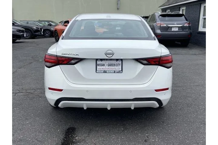$14987 : Nissan Sentra 2025 SV 4dr Se image 5