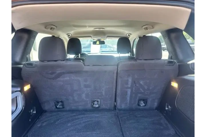 Jeep Cherokee 2017 4x4 Latit image 8