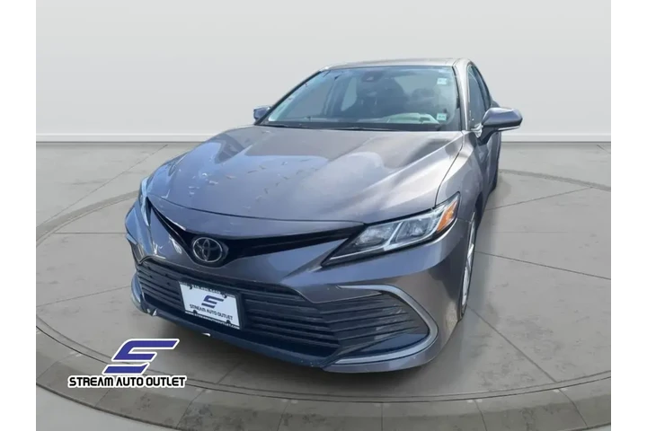 $21990 : Toyota Camry 2024 AWD LE 4dr image 2