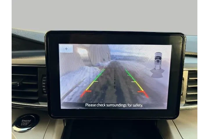 $33718 : Ford Explorer 2023 AWD XLT 4 image 10