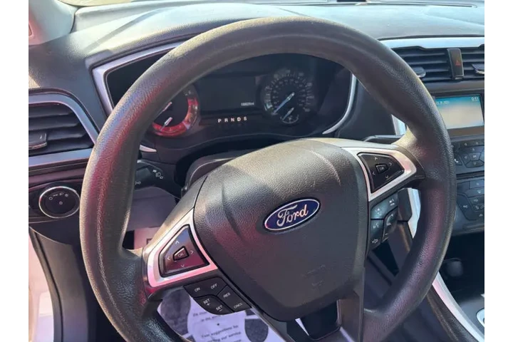 $8999 : 2016 Fusion SE image 10