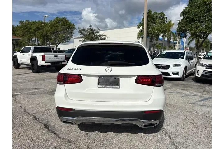 $23888 : Mercedes-Benz GLC 2020 GLC 3 image 4