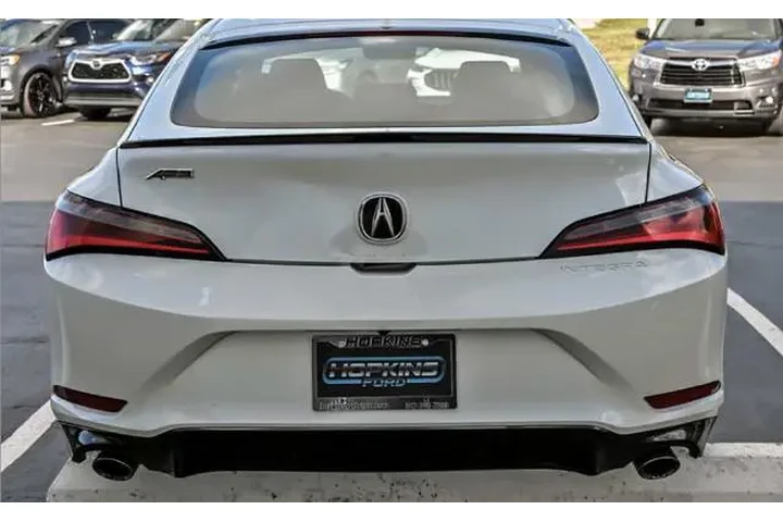 $23490 : Acura Integra 2023 4dr Liftb image 7