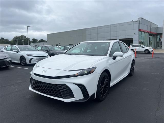 $34575 : PRE-OWNED 2025 TOYOTA CAMRY SE image 3