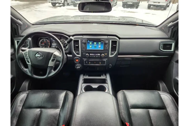 $21974 : 2018 Titan XD SL image 4